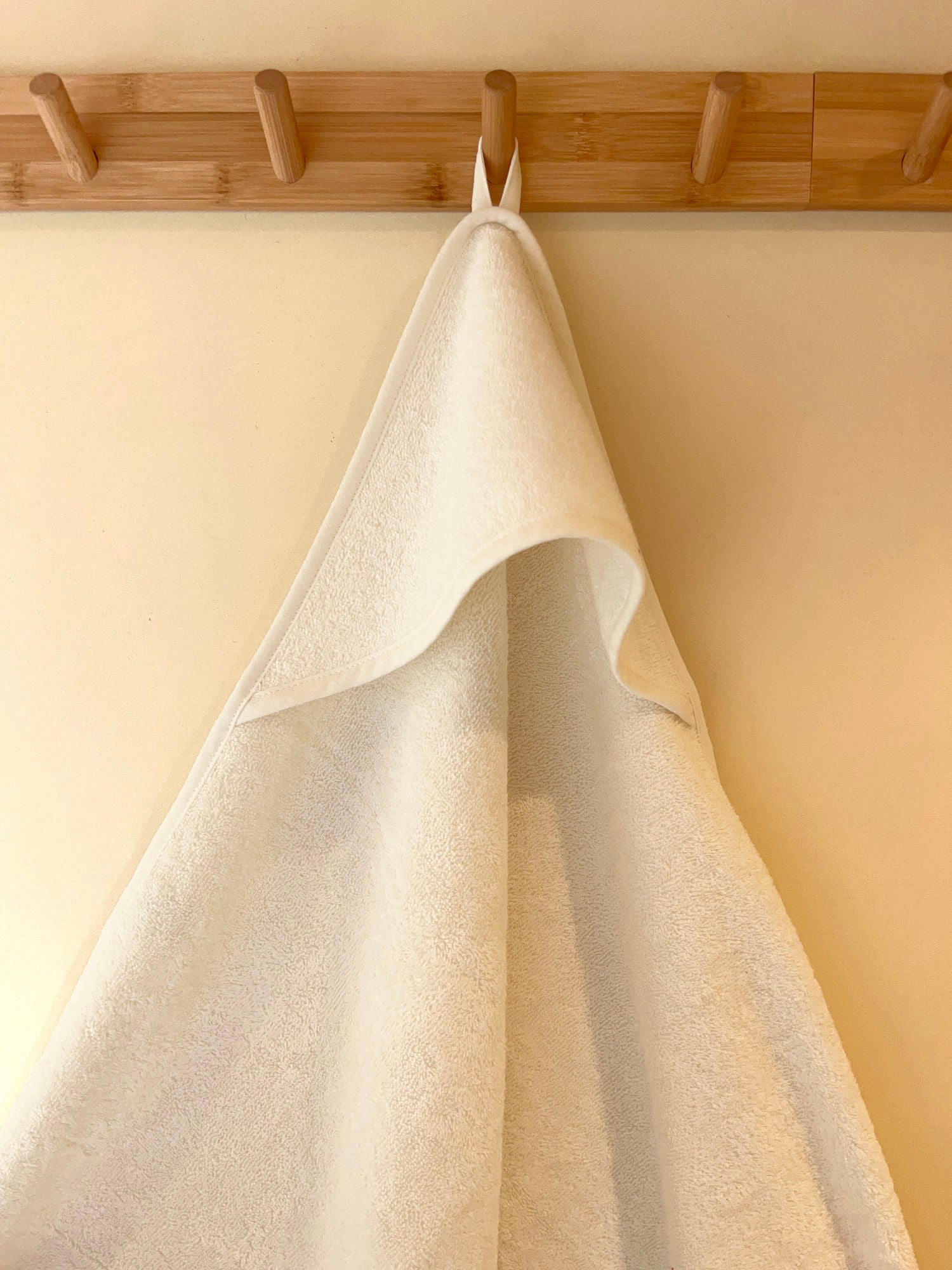 Badcape | Warm White